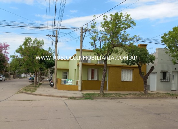 VENDIDO - SUNCHALES - A 3 CUADRAS DE PLAZA LIBERTAD - VIVIENDA 2 DORMITORIOS - GARAGE - Todos los servicios