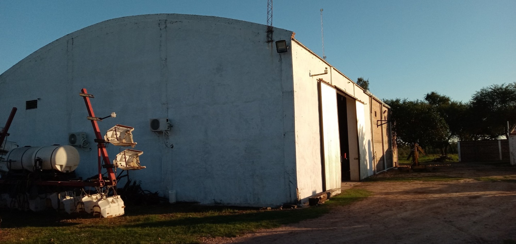 VILLA ANGELA - CHACO - RUTA 95 -KM. 1016 - LOTE DE 9415 M2 CON GALPON DE 450 M2 Y VIVIENDA
