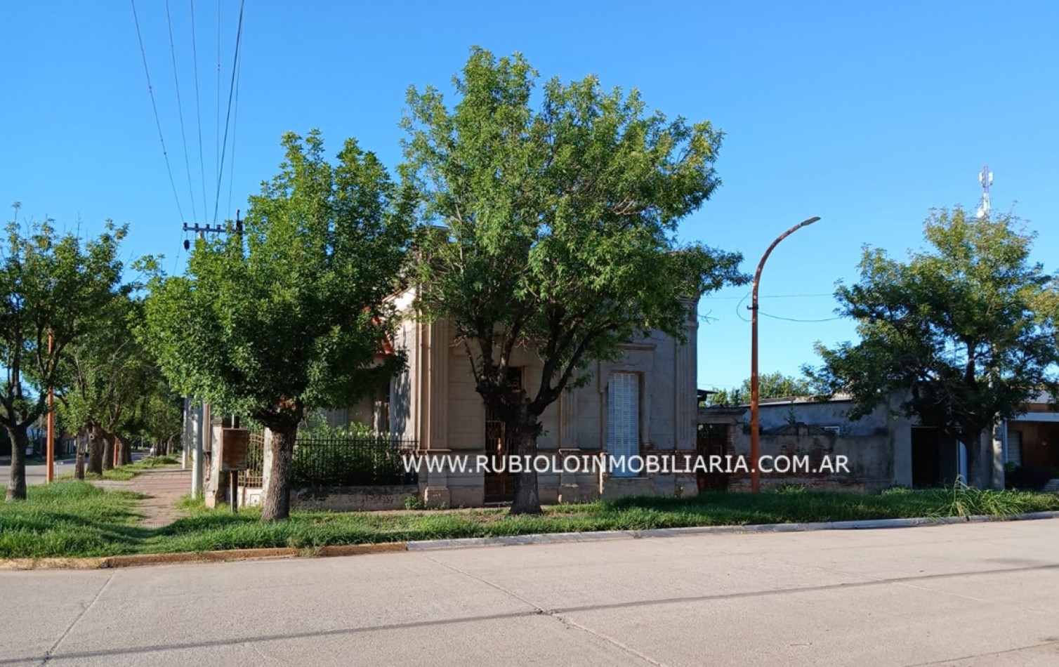 CNIA. ALDAO - VIVIENDA FRENTE A LA PLAZA A RESTAURAR - ESQ. AVDA. BELGRANO y MORENO